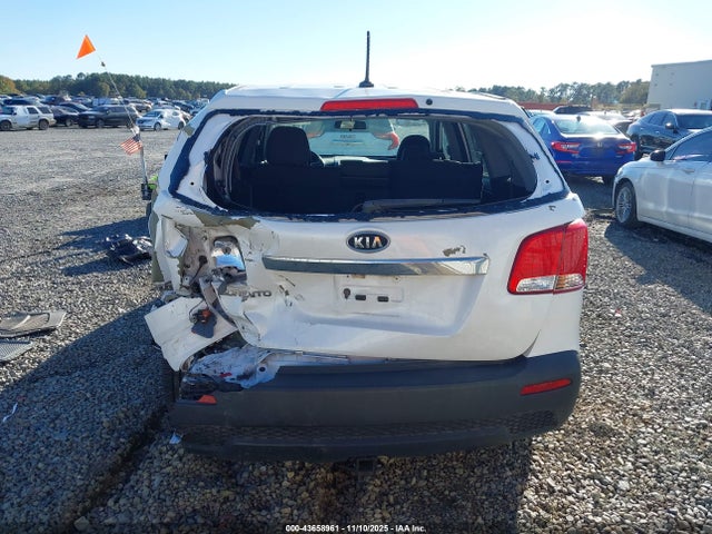43658961 :رقم المزاد ، 5XYKT4A10DG351876 vin ، 2013 Kia Sorento Lx مزاد بيع