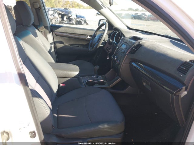 43658961 :رقم المزاد ، 5XYKT4A10DG351876 vin ، 2013 Kia Sorento Lx مزاد بيع