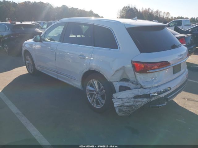 2021 AUDI Q7 WA1LJAF70MD035019 Photo 2