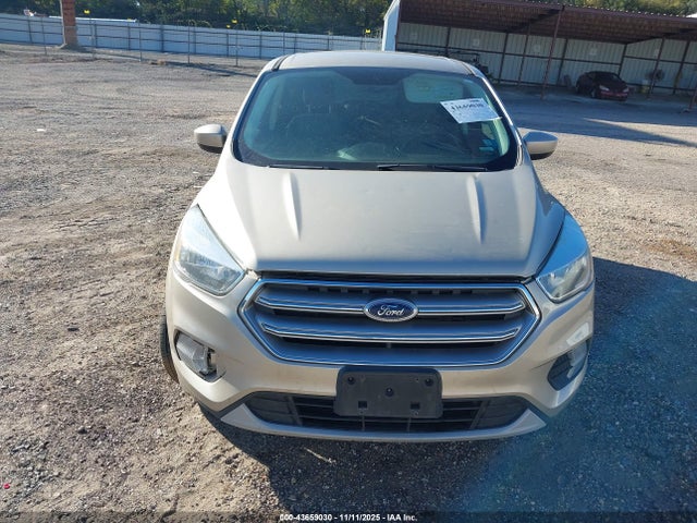 1FMCU9GD4HUC35760 Ford ESCAPE SE