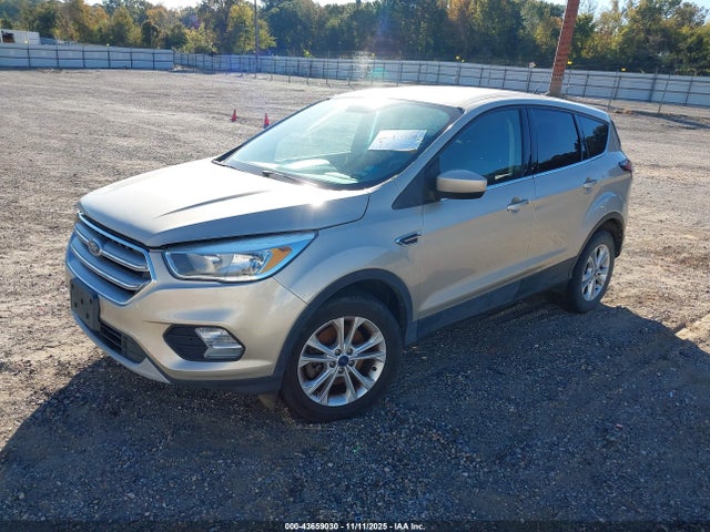 1FMCU9GD4HUC35760 Ford ESCAPE SE