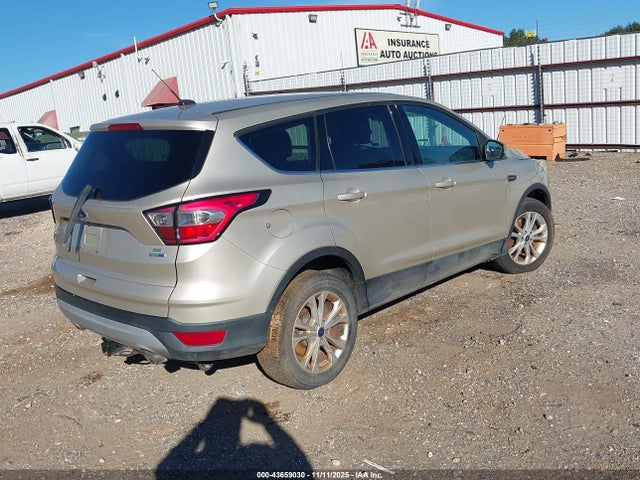 1FMCU9GD4HUC35760 Ford ESCAPE SE