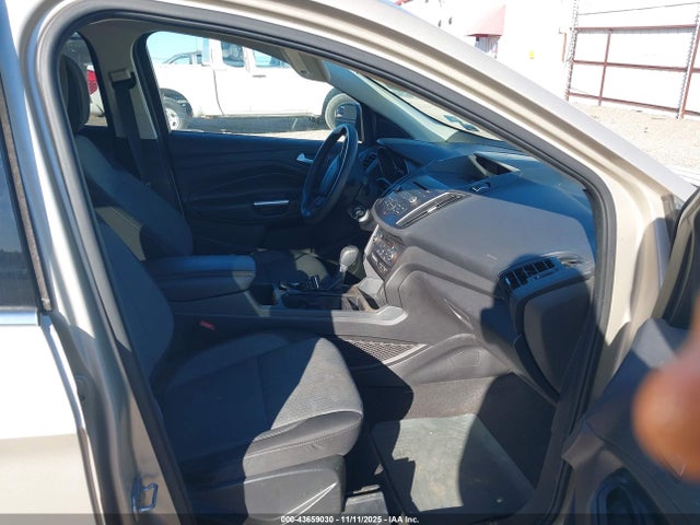 1FMCU9GD4HUC35760 Ford ESCAPE SE
