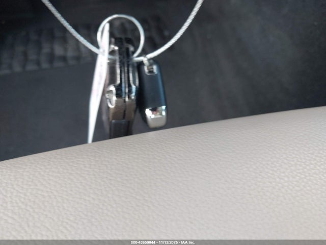 2017 JAGUAR XE SAJAD4BG6HA965947 Photo 10