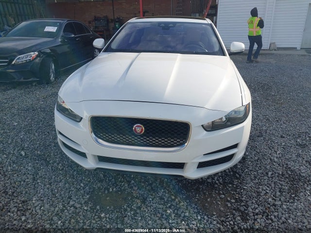 SAJAD4BG6HA965947 Jaguar Xe 25t Premium
