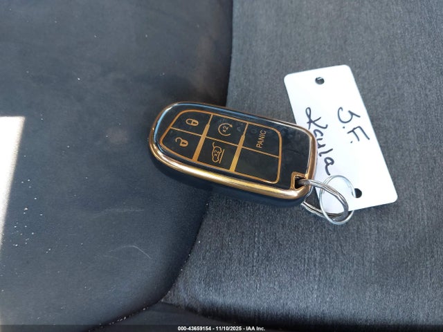 43659154 :رقم المزاد ، 2C3CCAAG0JH216504 vin ، 2018 Chrysler 300 Touring مزاد بيع