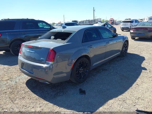 43659154 :رقم المزاد ، 2C3CCAAG0JH216504 vin ، 2018 Chrysler 300 Touring مزاد بيع