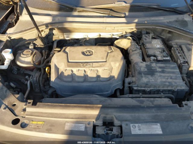 2018 VOLKSWAGEN TIGUAN 3VV3B7AX0JM185520 Photo 9