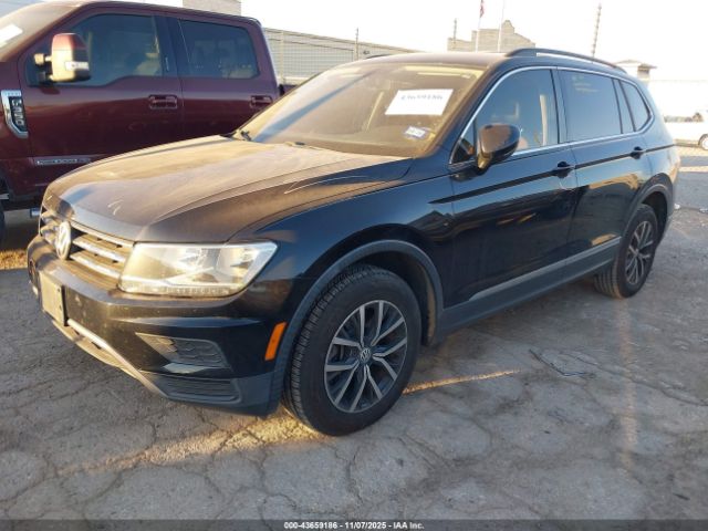2018 VOLKSWAGEN TIGUAN 3VV3B7AX0JM185520 Photo 1