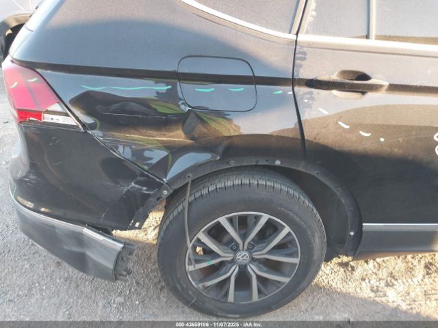 2018 VOLKSWAGEN TIGUAN 3VV3B7AX0JM185520 Photo 5