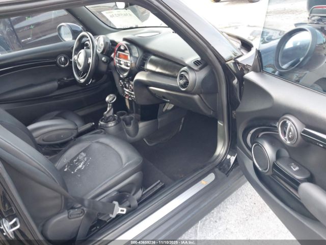 2016 MINI HARDTOP WMWXP5C58G2D14749 Photo 4