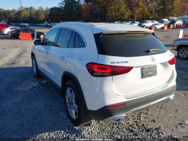 2021 MERCEDES-BENZ GLA 250 W1N4N4HB8MJ179784 Photo 2