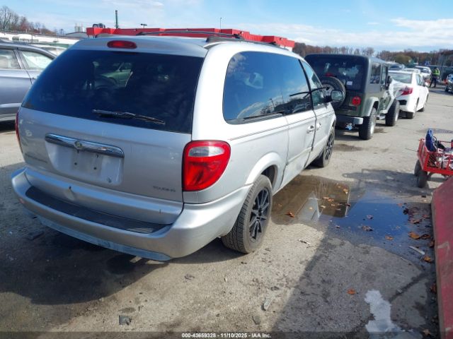 2005 CHRYSLER TOWN & COUNTRY 2C4GP54L25R284241 Photo 3