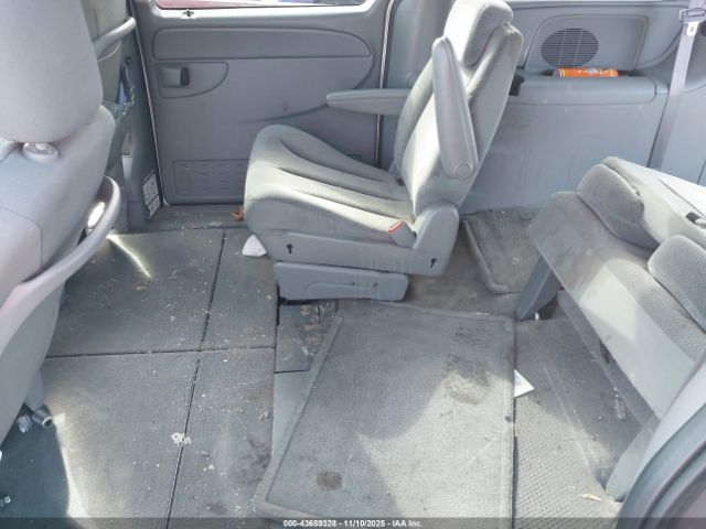 2005 CHRYSLER TOWN & COUNTRY 2C4GP54L25R284241 Photo 7