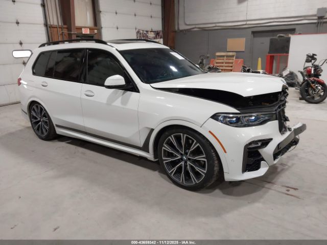 2021 BMW X7 5UXCX6C0XM9H52511