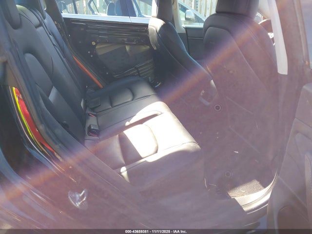2021 TESLA MODEL 3 5YJ3E1EB0MF853021 Photo 7