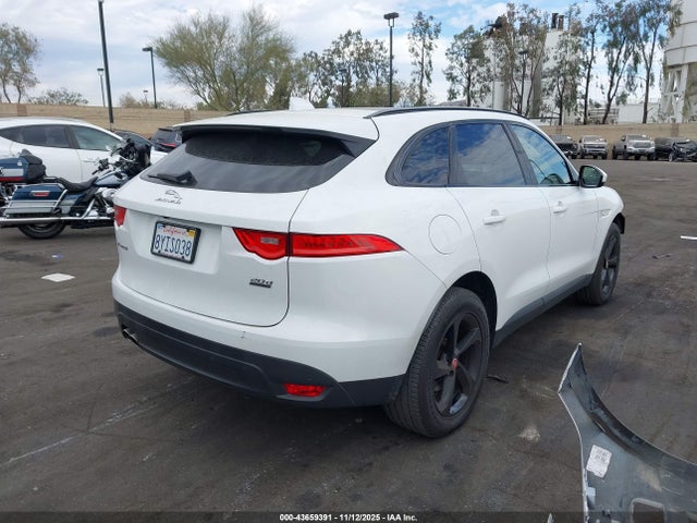 2018 JAGUAR F-PACE SADCK2FN2JA254167 Photo 3
