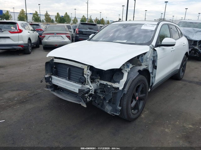 2018 JAGUAR F-PACE SADCK2FN2JA254167 Photo 5