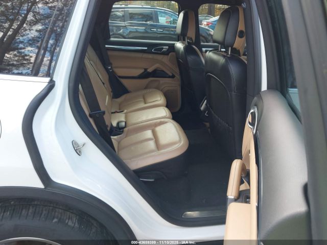 2016 PORSCHE CAYENNE WP1AA2A2XGLA02312 Photo 7
