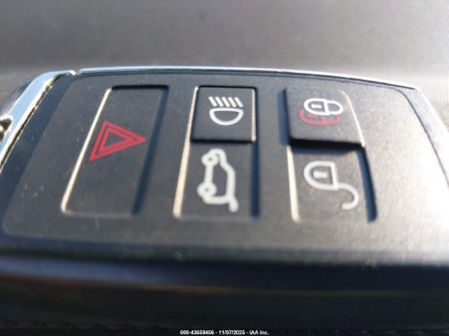 2023 LAND ROVER DEFENDER SALEJ6EX4P2241675 Photo 10