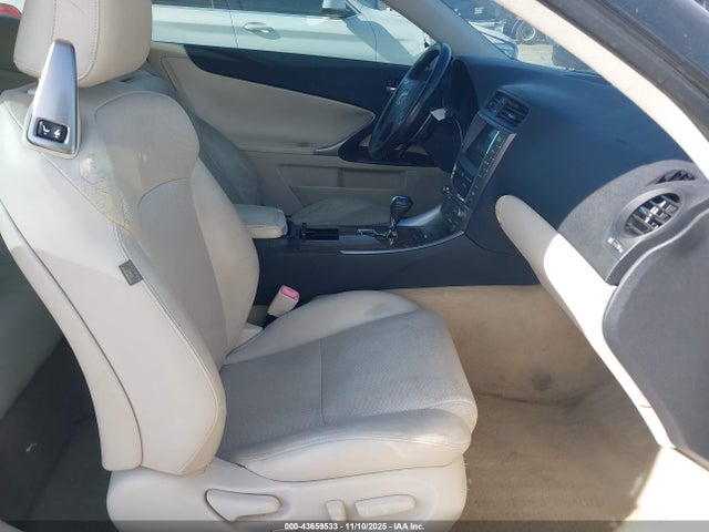 2010 Lexus Is 350c მანქანა იყიდება აუქციონზე, vin: JTHFE2C28A2502778, აუქციონის ნომერი: 43659533