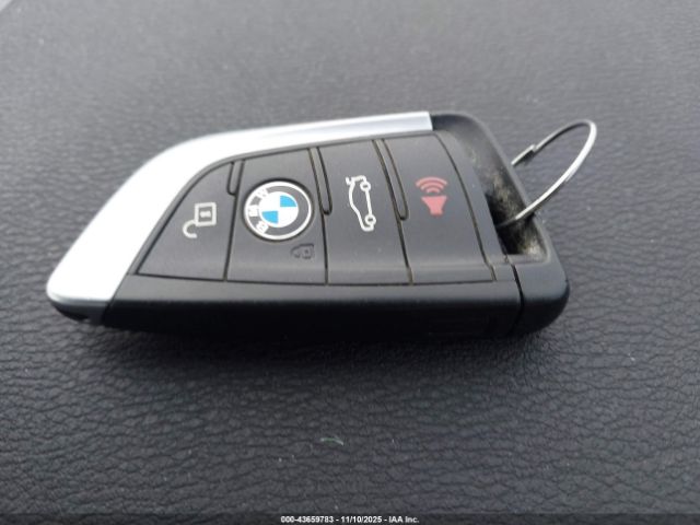 2016 BMW X1 WBXHT3C33GP883193 Photo 10