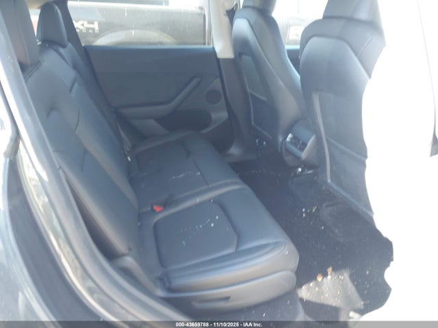 2023 TESLA MODEL Y 7SAYGAEE9PF912472 Photo 7