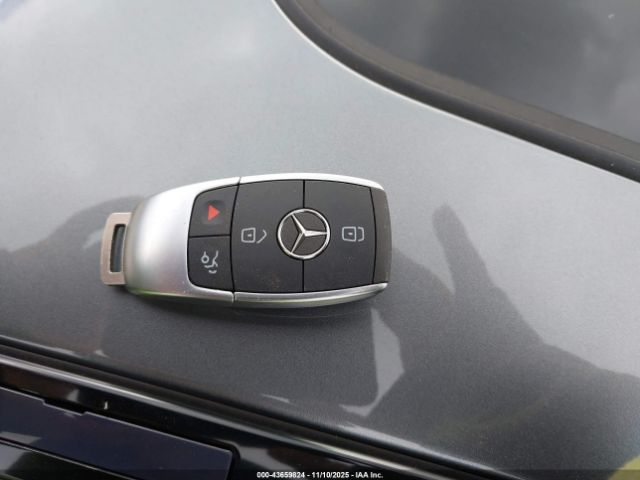 2021 MERCEDES-BENZ C 300 W1KWF8DB9MR641061 Photo 10