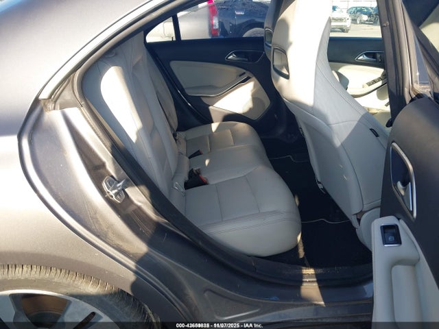 WDDSJ4EB8EN037742 Mercedes-Benz CLA-Class
