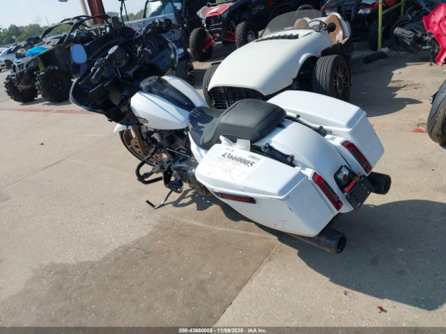 2024 HARLEY-DAVIDSON FLTRX 1HD1KH717RB654053 Photo 3