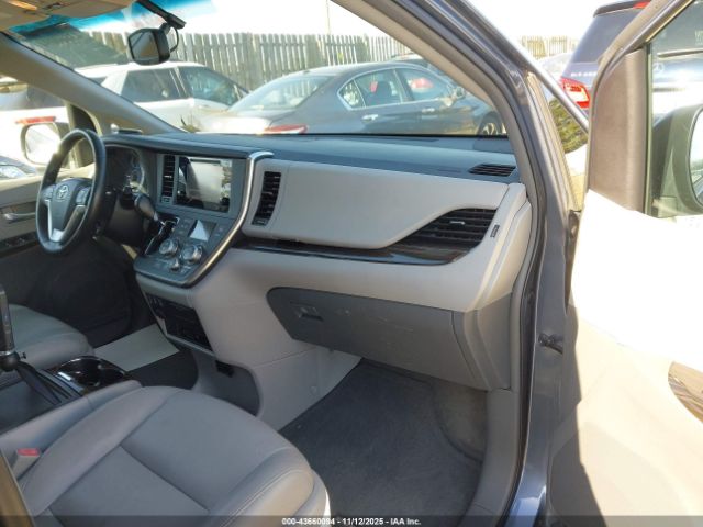 2015 TOYOTA SIENNA 5TDYK3DC7FS551678 Photo 4