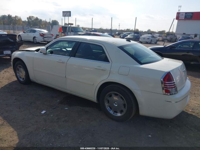 2005 CHRYSLER 300 2C3JA53G95H543135 Photo 2