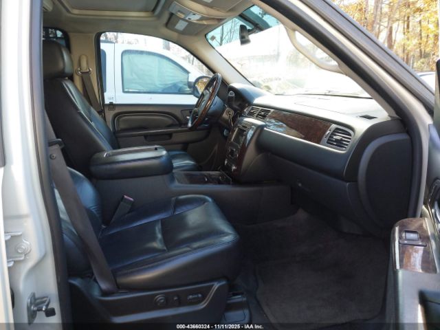 2011 GMC YUKON XL 1500 1GKS2MEF8BR271284 Photo 4