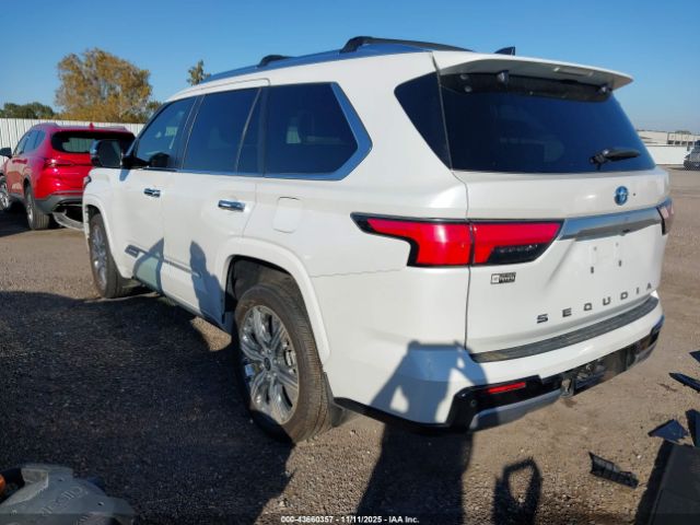 2024 TOYOTA SEQUOIA 7SVAAABA2RX042516 Photo 2