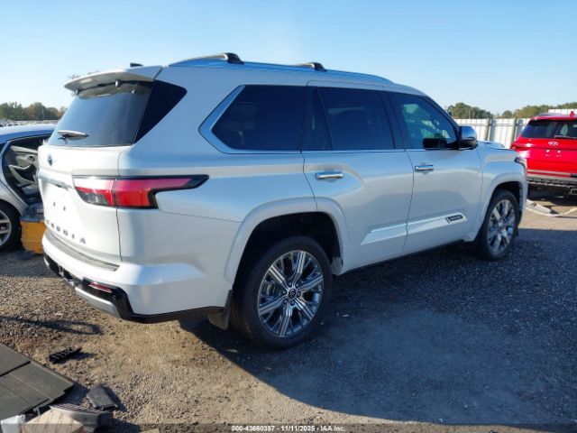 2024 TOYOTA SEQUOIA 7SVAAABA2RX042516 Photo 3