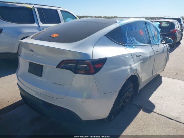 2023 TESLA MODEL Y 7SAYGDEEXPA044500 Photo 3