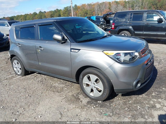 Продаж на аукціоні авто 2015 Kia Soul, vin: KNDJN2A23F7208827, номер лоту: 43660384