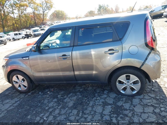 43660384 :رقم المزاد ، KNDJN2A23F7208827 vin ، 2015 Kia Soul مزاد بيع
