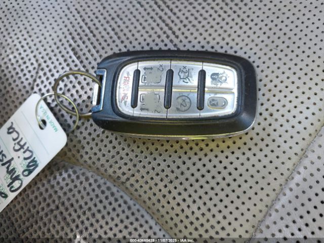 2020 CHRYSLER PACIFICA 2C4RC1GG8LR171841 Photo 10