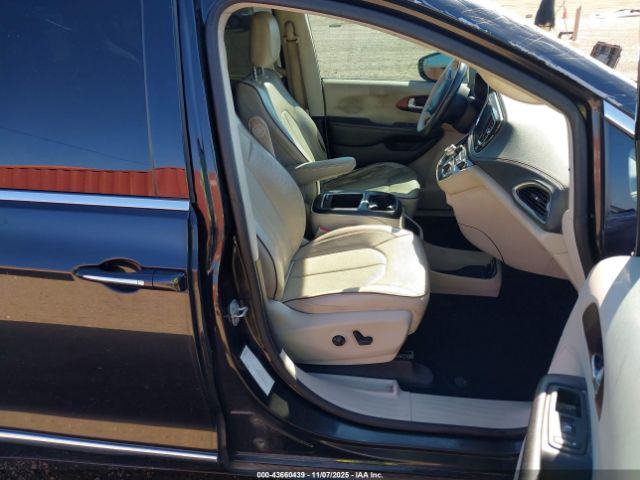 2020 CHRYSLER PACIFICA 2C4RC1GG8LR171841 Photo 4