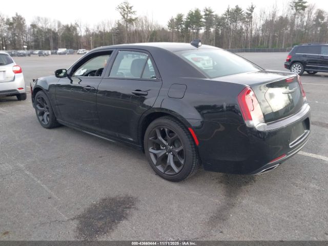 2023 CHRYSLER 300 2C3CCADG0PH661863 Photo 2