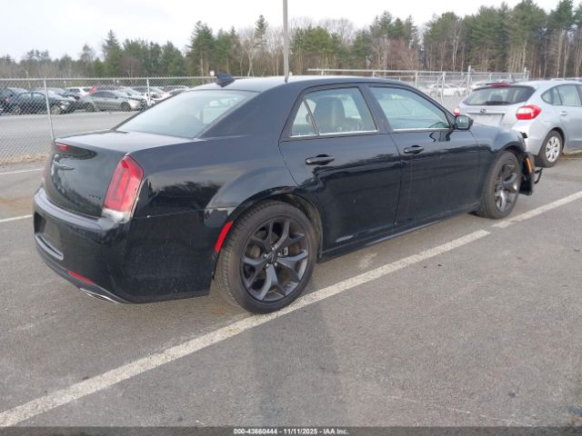 2023 CHRYSLER 300 2C3CCADG0PH661863 Photo 3