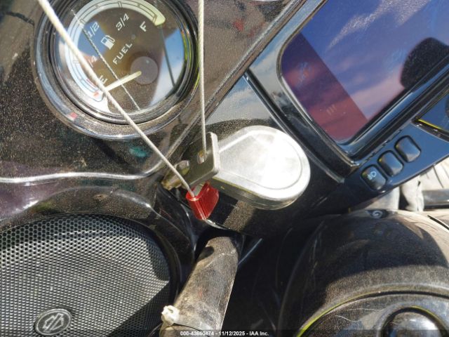2022 HARLEY-DAVIDSON FLHTK 1HD1KEF14NB653937 Photo 10