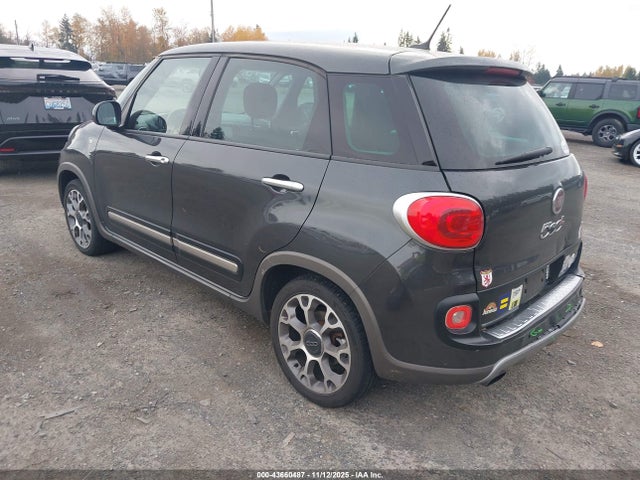 2014 FIAT 500L ZFBCFADH6EZ011978 Photo 2