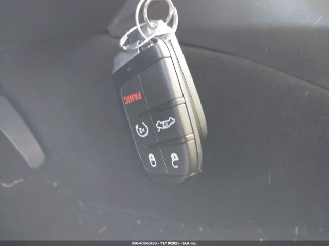 2021 CHRYSLER 300 2C3CCABG8MH541551 Photo 10