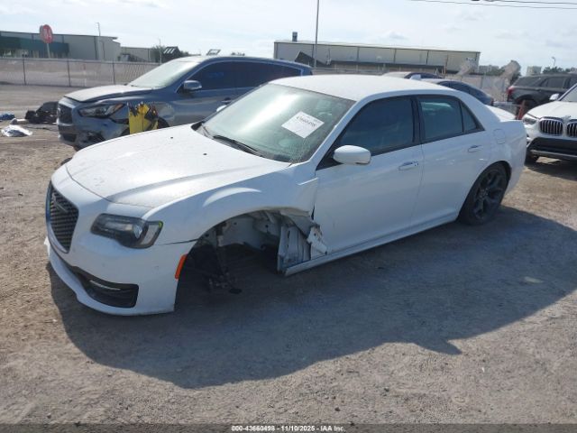 2021 CHRYSLER 300 2C3CCABG8MH541551 Photo 1