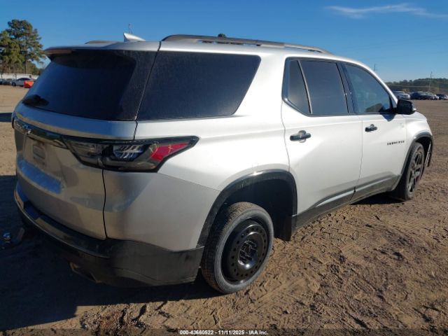 2020 CHEVROLET TRAVERSE 1GNERKKW1LJ189773 Photo 3