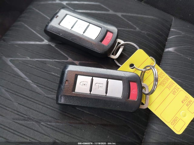 2019 MITSUBISHI ECLIPSE CROSS JA4AT5AA1KZ022601 Photo 10