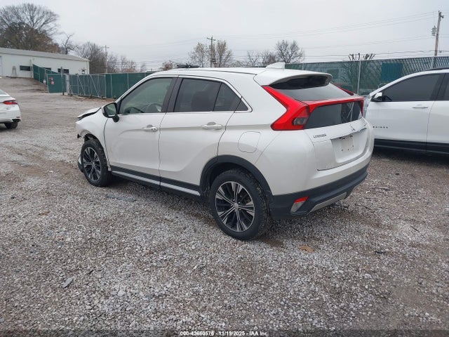 2019 MITSUBISHI ECLIPSE CROSS JA4AT5AA1KZ022601 Photo 2