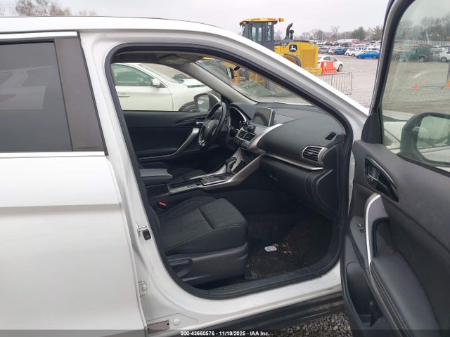 2019 MITSUBISHI ECLIPSE CROSS JA4AT5AA1KZ022601 Photo 4